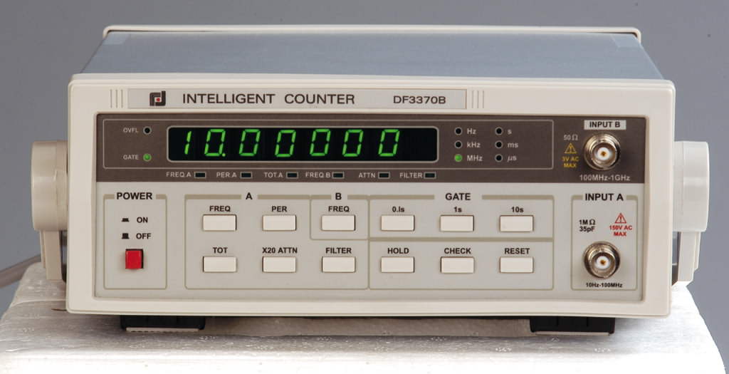 df3380b智能数字频率计